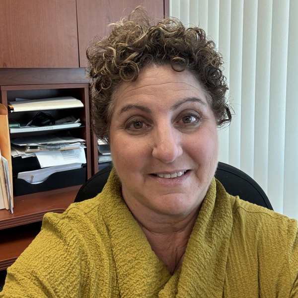 Annette Mavres, Board Director